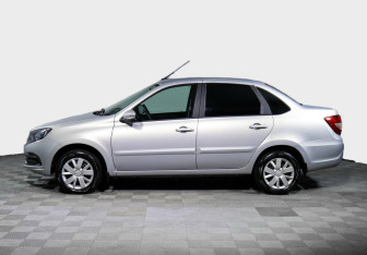 Подержанный автомобиль LADA (ВАЗ) Granta Sedan 2021 года (3 фото)