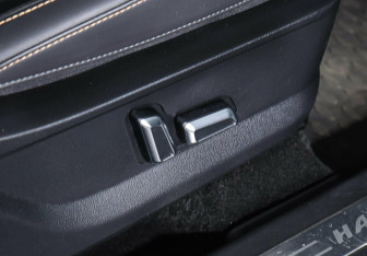 Подержанный автомобиль Haval Dargo 2022 года (17 фото)