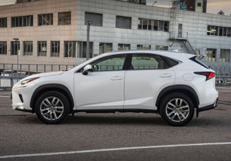 Подержанный автомобиль Lexus NX 2018 года (8 фото)