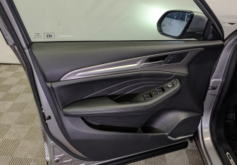 Подержанный автомобиль Haval F7 2019 года (18 фото)