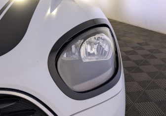 Подержанный автомобиль MINI Countryman 2019 года (13 фото)