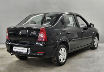 Подержанный автомобиль Renault Logan Sedan 2013 года (5 фото)