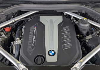 Подержанный автомобиль BMW X6 2020 года (9 фото)