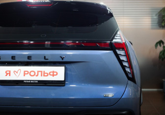 Новый Geely Atlas 2025 (13 фото)