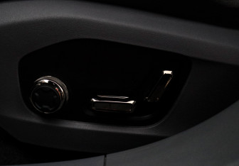 Подержанный автомобиль Zeekr 001 2023 года (15 фото)