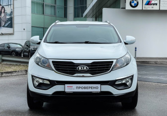 Подержанный автомобиль Kia Sportage 2012 года (2 фото)