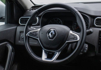 Подержанный автомобиль Renault Duster 2021 года (15 фото)