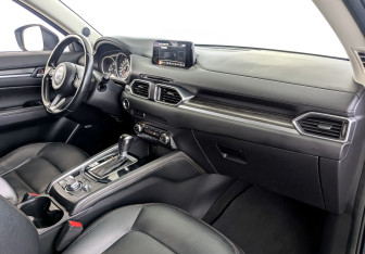 Подержанный автомобиль Mazda CX-5 2018 года (10 фото)