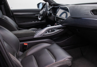 Подержанный автомобиль Geely Tugella 2022 года (9 фото)