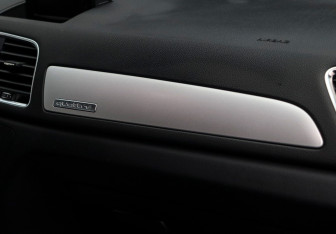 Подержанный автомобиль Audi Q3 2016 года (12 фото)