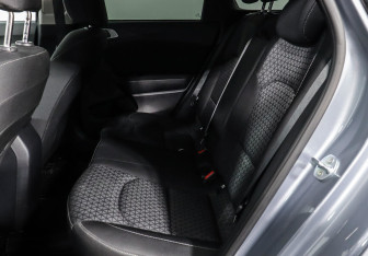 Подержанный автомобиль Kia Ceed Wagon 2021 года (11 фото)