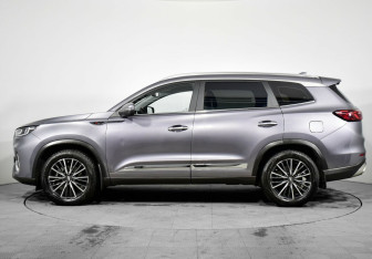 Подержанный автомобиль Chery Tiggo 8 Pro 2022 года (3 фото)