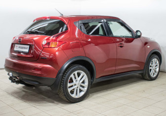 Подержанный автомобиль Nissan Juke 2012 года (4 фото)