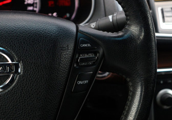 Подержанный автомобиль Nissan Teana 2010 года (23 фото)