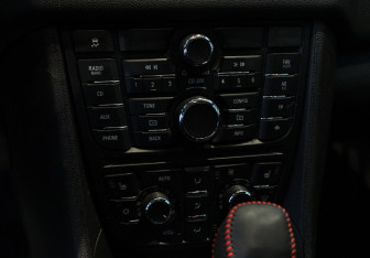 Подержанный автомобиль Opel Meriva 2012 года (15 фото)