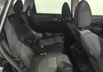 Подержанный автомобиль Nissan X-Trail 2019 года (10 фото)