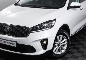 Подержанный автомобиль Kia Sorento 2019 года (23 фото)