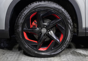 Подержанный автомобиль Omoda C5 2022 года (27 фото)