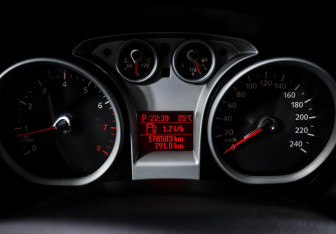 Подержанный автомобиль Ford Focus Wagon 2010 года (10 фото)