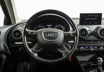 Подержанный автомобиль Audi A3 Hatchback 2013 года (11 фото)