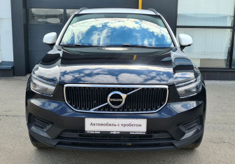 Подержанный автомобиль Volvo XC40 2020 года (2 фото)