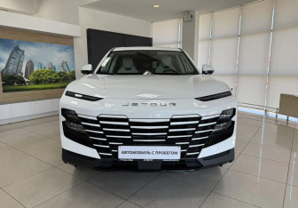 Подержанный автомобиль Jetour Dashing 2023 года (2 фото)