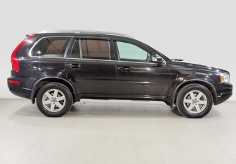 Подержанный автомобиль Volvo XC90 2012 года (4 фото)
