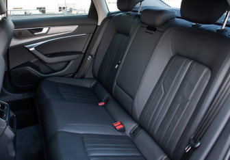 Подержанный автомобиль Audi A6 Sedan 2020 года (11 фото)