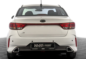 Подержанный автомобиль Kia Rio Sedan 2021 года (6 фото)