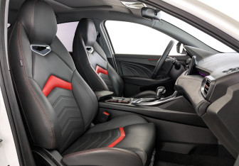 Подержанный автомобиль Kaiyi E5 2023 года (23 фото)