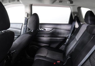 Подержанный автомобиль Nissan X-Trail 2019 года (9 фото)