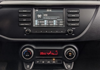 Подержанный автомобиль Kia Rio Hatchback 2019 года (17 фото)