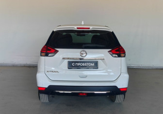 Подержанный автомобиль Nissan X-Trail 2022 года (5 фото)