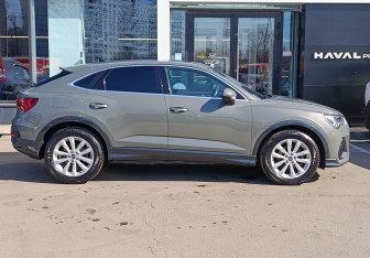 Подержанный автомобиль Audi Q3 Sportback 2020 года (4 фото)