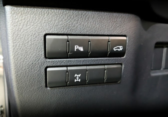 Подержанный автомобиль Lexus NX 2015 года (28 фото)