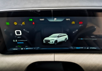 Подержанный автомобиль Jaecoo J8 2024 года (13 фото)