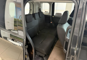 Подержанный автомобиль Subaru Justy Microvan 2017 года (18 фото)