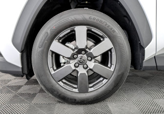 Новый Toyota RAV4 2025 (7 фото)