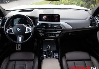 Подержанный автомобиль BMW X3 2021 года (11 фото)