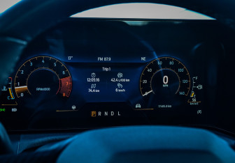 Подержанный автомобиль Ford Mustang Convertible 2024 года (9 фото)