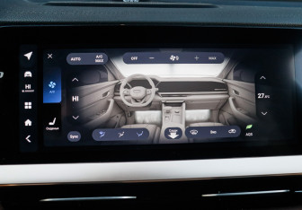 Подержанный автомобиль Geely Monjaro 2023 года (20 фото)