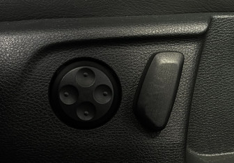 Подержанный автомобиль Volkswagen Passat CC 2010 года (15 фото)