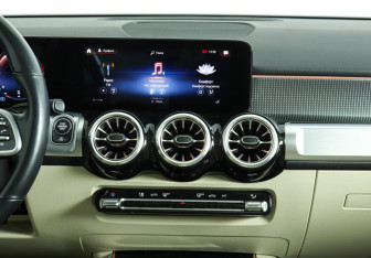 Подержанный автомобиль Mercedes-Benz GLB 2021 года (14 фото)