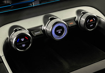 Подержанный автомобиль Exeed RX 2023 года (17 фото)
