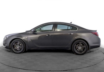 Подержанный автомобиль Opel Insignia Sedan 2014 года (8 фото)