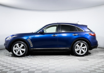 Подержанный автомобиль Infiniti FX 2013 года (8 фото)