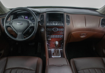 Подержанный автомобиль Infiniti EX 2011 года (13 фото)