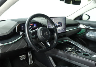 Подержанный автомобиль Zeekr 001 2023 года (13 фото)