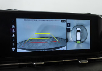 Подержанный автомобиль Kia Carnival 2020 года (17 фото)