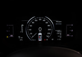 Подержанный автомобиль Volvo XC60 2018 года (16 фото)